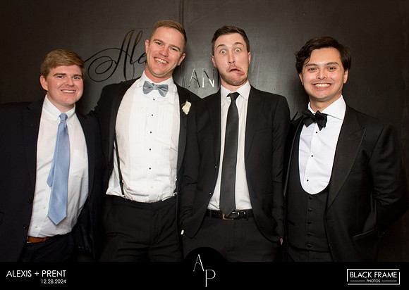 70188 - Alexis + Prent Wedding Photobooth 2024