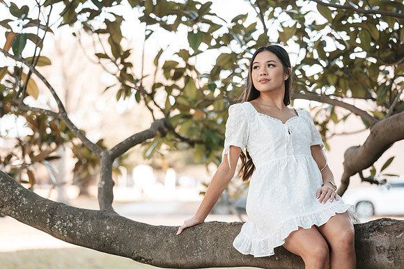 10513 - Emily Tran Graduation 2022
