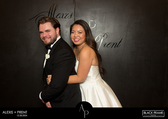 70007 - Alexis + Prent Wedding Photobooth 2024