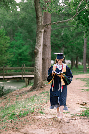 11023 - Aurdrey Bryan Senior Portraits 2025