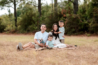 10083 - Diane + Jonathan Family Portrait 2023