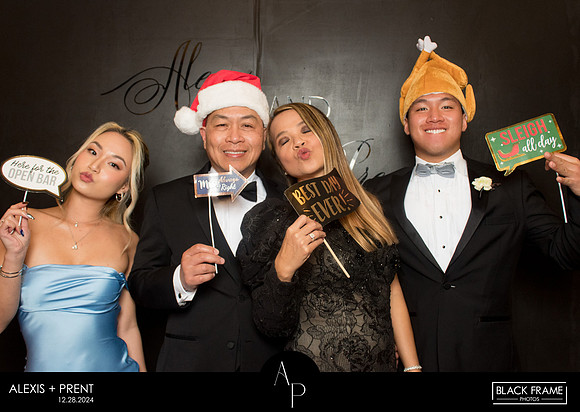 70055 - Alexis + Prent Wedding Photobooth 2024