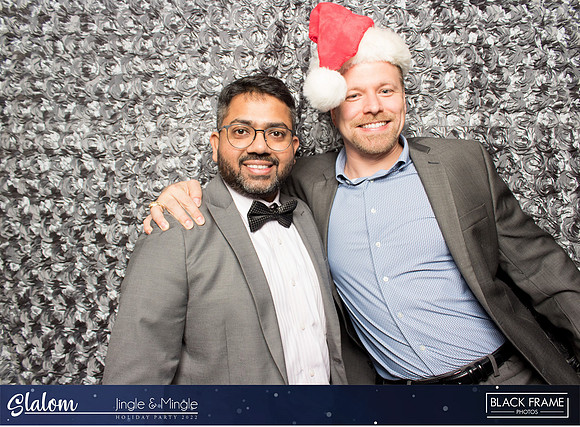 30118 - Slalom Mingle and Jingle Photobooth 2022
