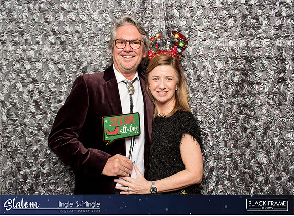 30053 - Slalom Mingle and Jingle Photobooth 2022