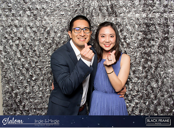 30014 - Slalom Mingle and Jingle Photobooth 2022