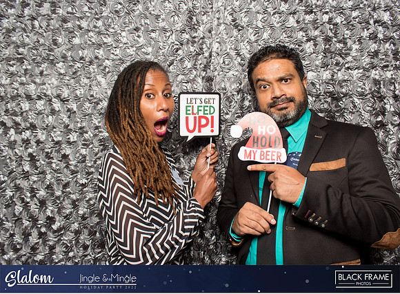30023 - Slalom Mingle and Jingle Photobooth 2022
