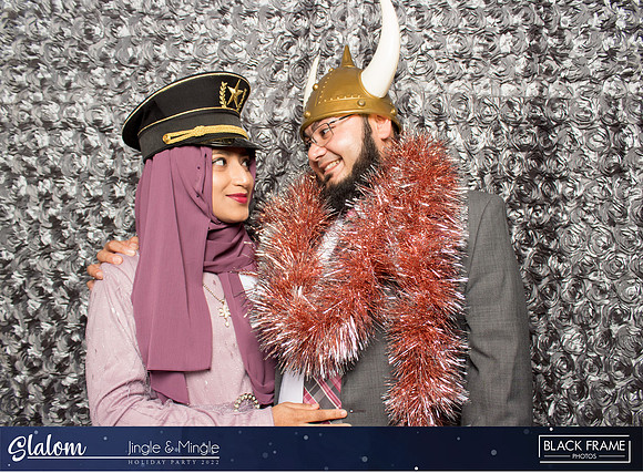 30130 - Slalom Mingle and Jingle Photobooth 2022