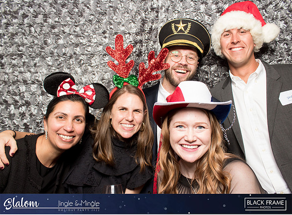 30183 - Slalom Mingle and Jingle Photobooth 2022