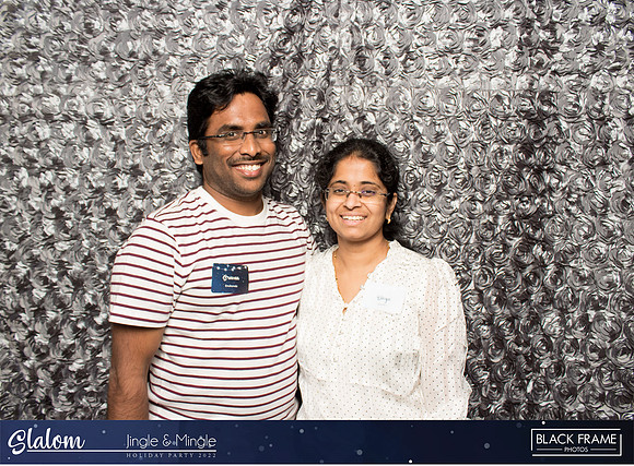 30149 - Slalom Mingle and Jingle Photobooth 2022
