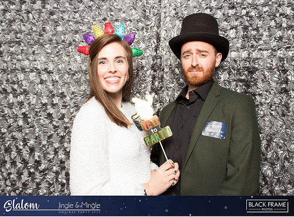 30195 - Slalom Mingle and Jingle Photobooth 2022