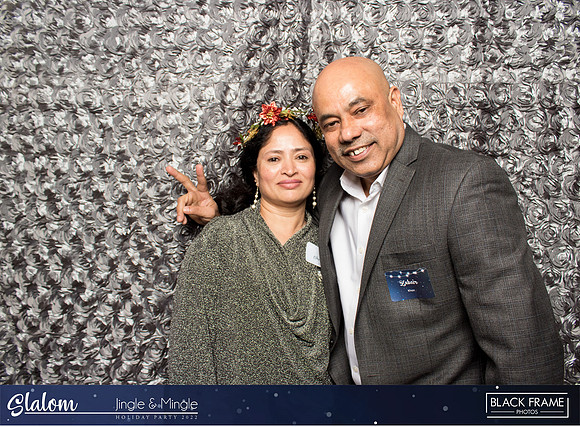 30143 - Slalom Mingle and Jingle Photobooth 2022