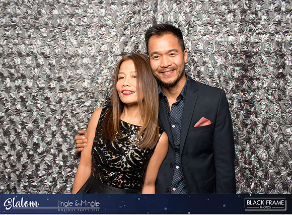 30065 - Slalom Mingle and Jingle Photobooth 2022