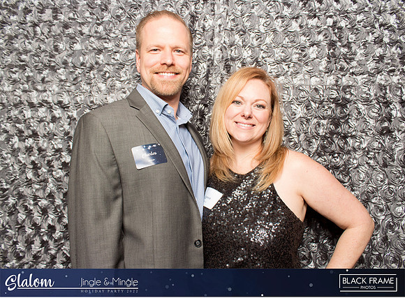 30156 - Slalom Mingle and Jingle Photobooth 2022