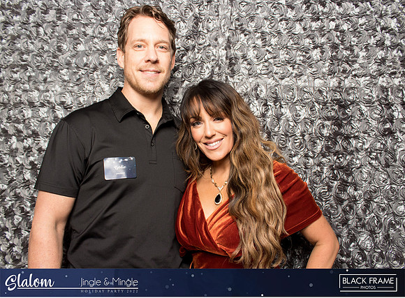 30078 - Slalom Mingle and Jingle Photobooth 2022