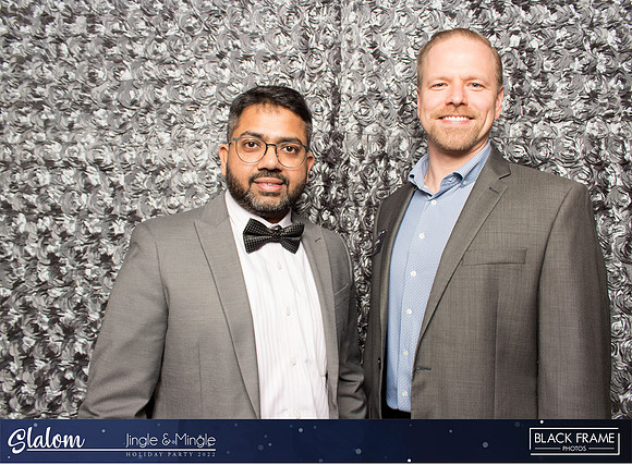 30117 - Slalom Mingle and Jingle Photobooth 2022