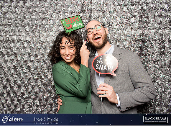 30114 - Slalom Mingle and Jingle Photobooth 2022