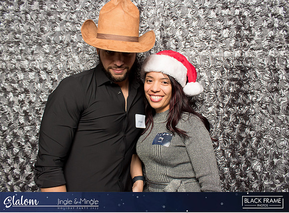 30112 - Slalom Mingle and Jingle Photobooth 2022