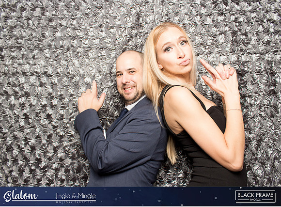 30172 - Slalom Mingle and Jingle Photobooth 2022