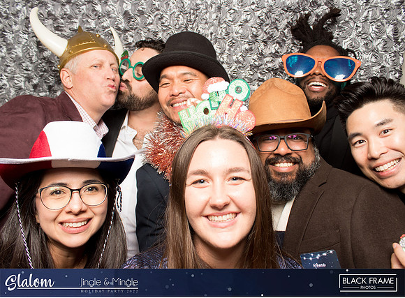 30159 - Slalom Mingle and Jingle Photobooth 2022