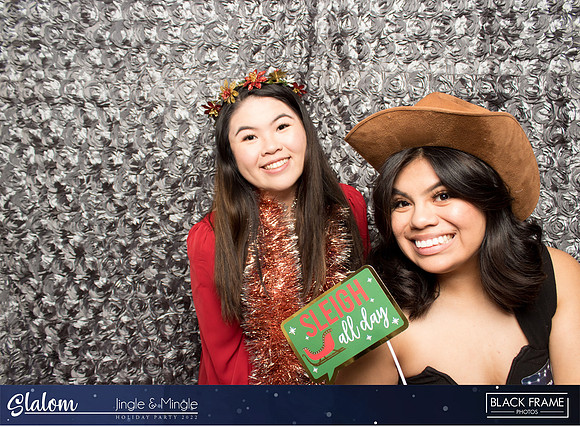 30192 - Slalom Mingle and Jingle Photobooth 2022