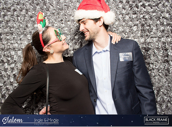 30202 - Slalom Mingle and Jingle Photobooth 2022
