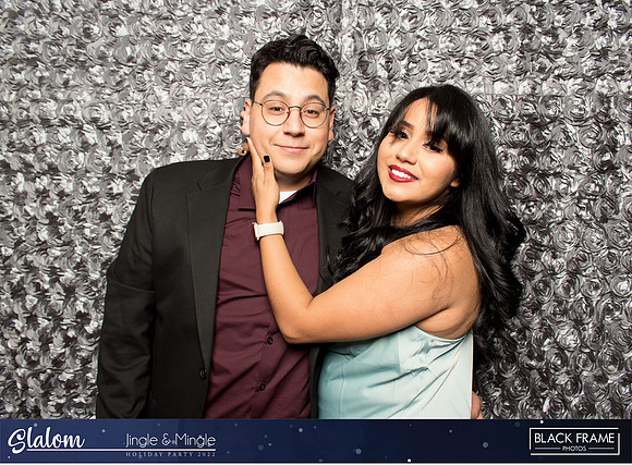 30077 - Slalom Mingle and Jingle Photobooth 2022