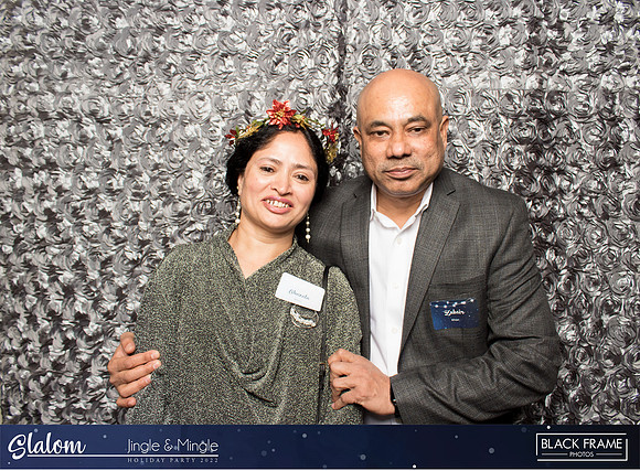 30142 - Slalom Mingle and Jingle Photobooth 2022