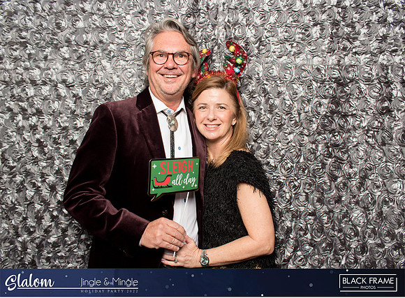30051 - Slalom Mingle and Jingle Photobooth 2022