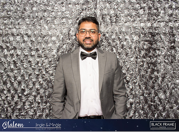 30072 - Slalom Mingle and Jingle Photobooth 2022