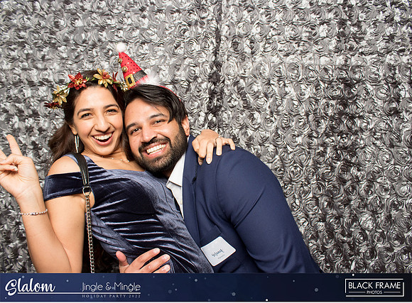 30135 - Slalom Mingle and Jingle Photobooth 2022