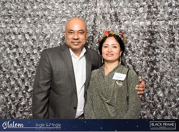 30141 - Slalom Mingle and Jingle Photobooth 2022