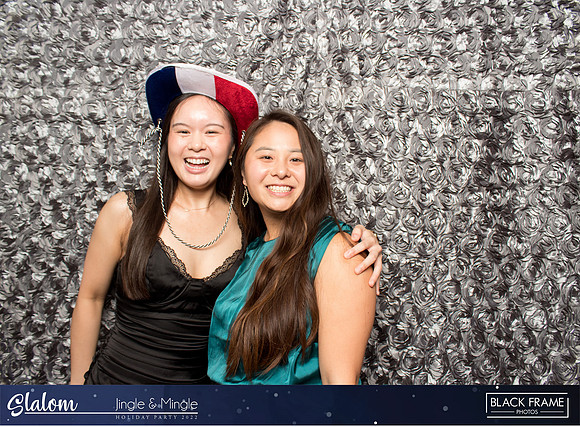 30188 - Slalom Mingle and Jingle Photobooth 2022