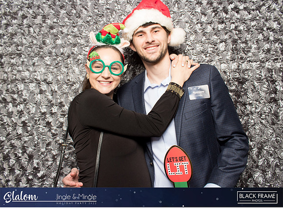 30201 - Slalom Mingle and Jingle Photobooth 2022