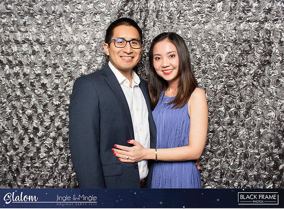 30012 - Slalom Mingle and Jingle Photobooth 2022
