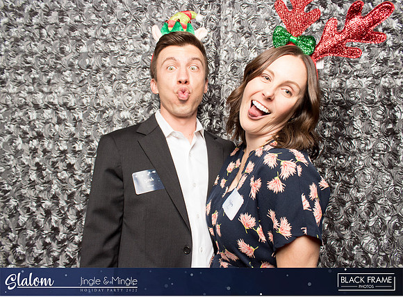 30176 - Slalom Mingle and Jingle Photobooth 2022