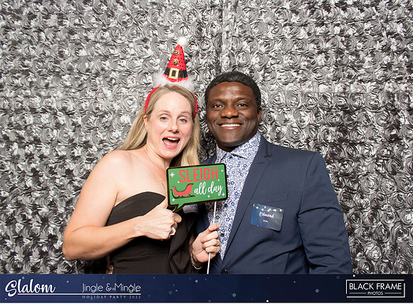 30047 - Slalom Mingle and Jingle Photobooth 2022