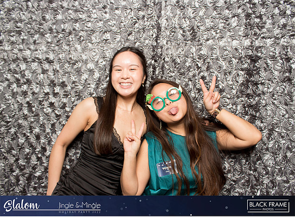 30187 - Slalom Mingle and Jingle Photobooth 2022