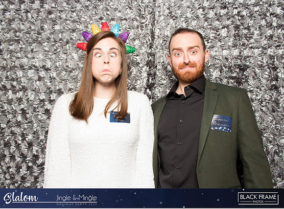 30197 - Slalom Mingle and Jingle Photobooth 2022