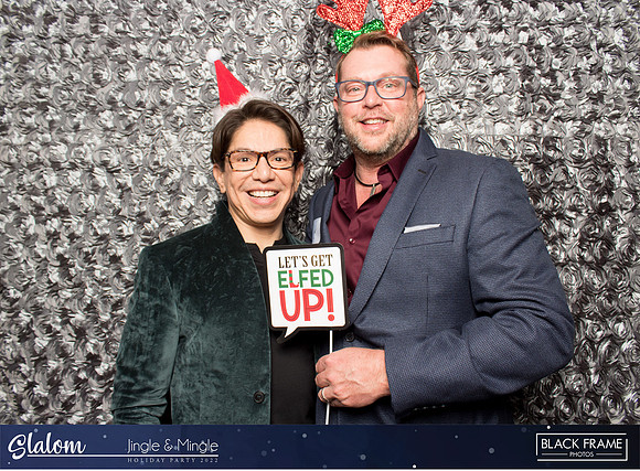30150 - Slalom Mingle and Jingle Photobooth 2022