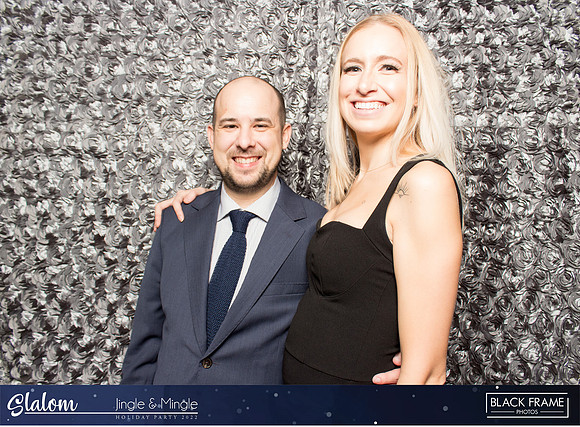 30171 - Slalom Mingle and Jingle Photobooth 2022