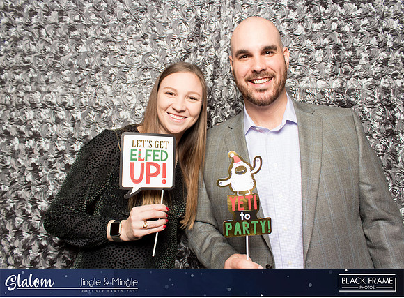 30180 - Slalom Mingle and Jingle Photobooth 2022