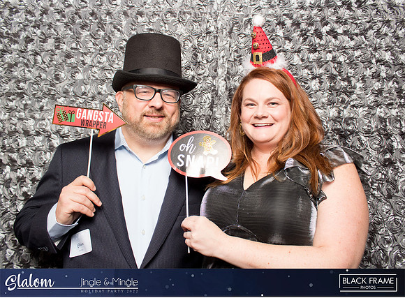 30030 - Slalom Mingle and Jingle Photobooth 2022