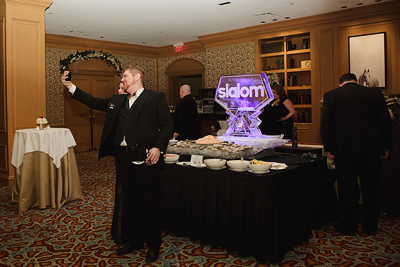10005 - Slalom Company Holiday Party 2016 - FULL