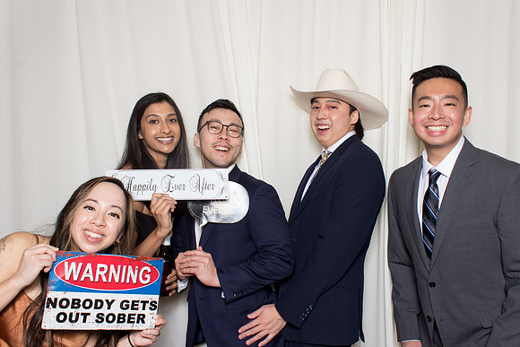 60172 - Kathy + Andy Wedding Photobooth 2025