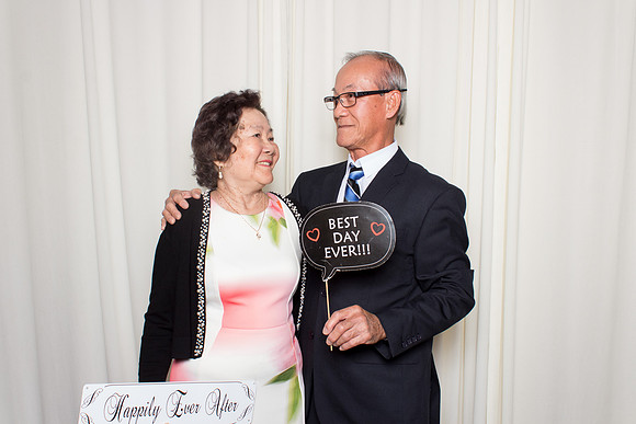 60176 - Kathy + Andy Wedding Photobooth 2025