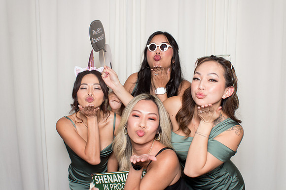 60199 - Kathy + Andy Wedding Photobooth 2025