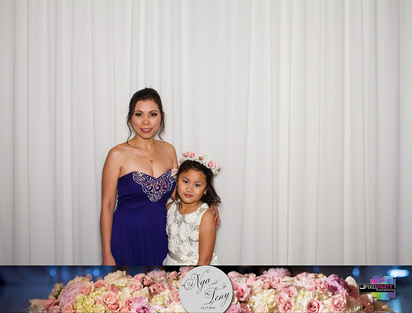 50002 - Nga + Tony Photobooth