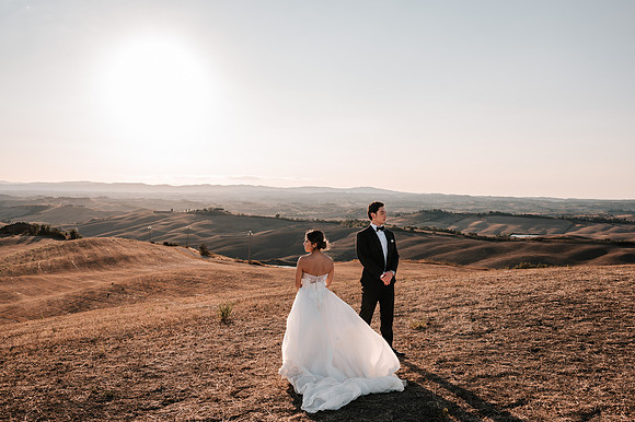 61136 - Tiffany  Kevin Post Wedding Bridal 2021