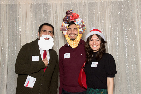 10012 - Forvis Mazars Holiday Photobooth 2025