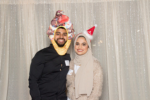 10024 - Forvis Mazars Holiday Photobooth 2025
